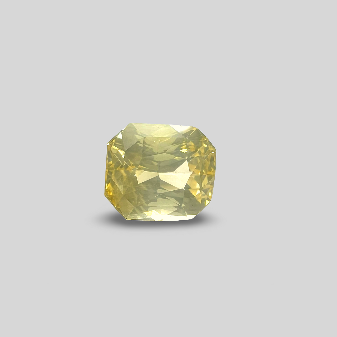 Natural Yellow Sapphire (Pukhraj) 6.45cts (37/433