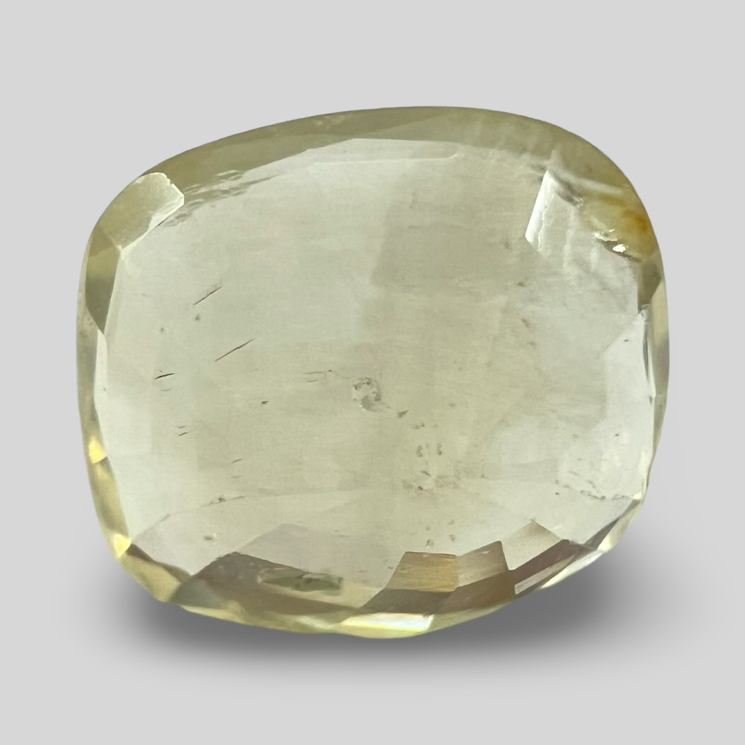 Natural Yellow Sapphire (Pukhraj) 3.65cts (54/648