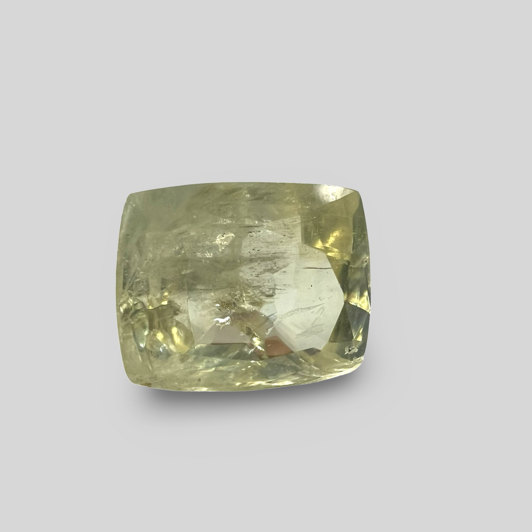 Natural Yellow Sapphire (Pukhraj) 4.91cts (40/469)