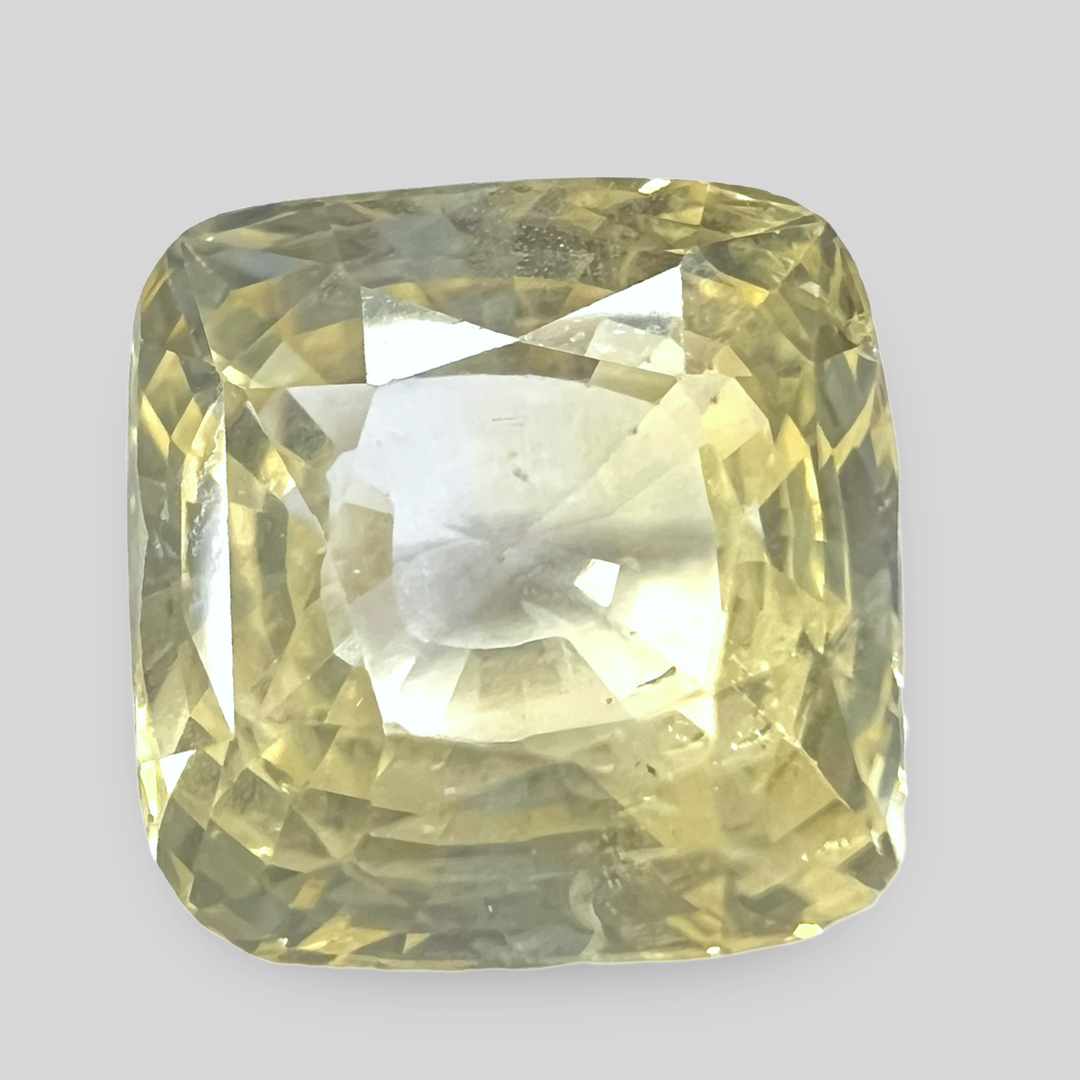 Natural Yellow Sapphire (Pukhraj) 10.39cts (59/703
