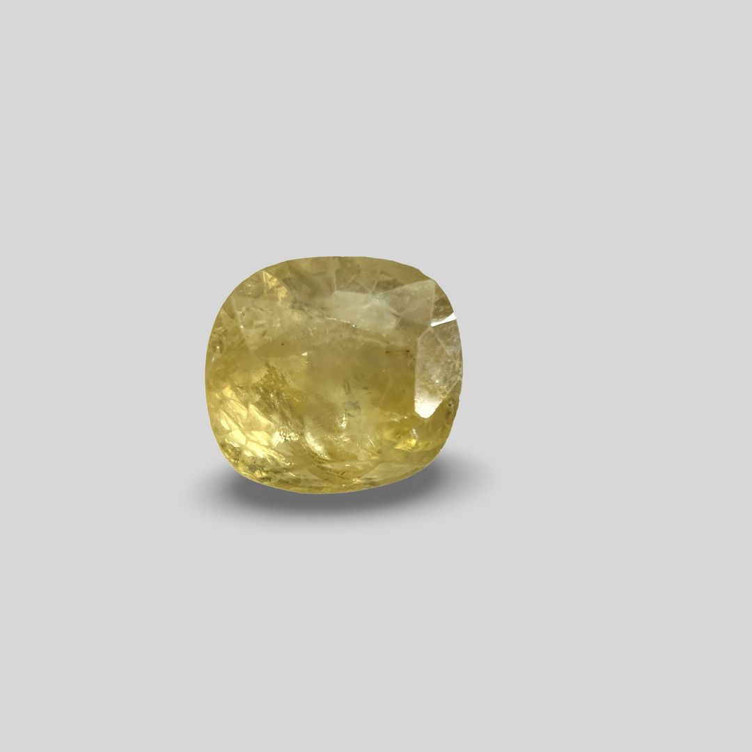Natural Yellow Sapphire (Pukhraj) 4.89cts (15/170)
