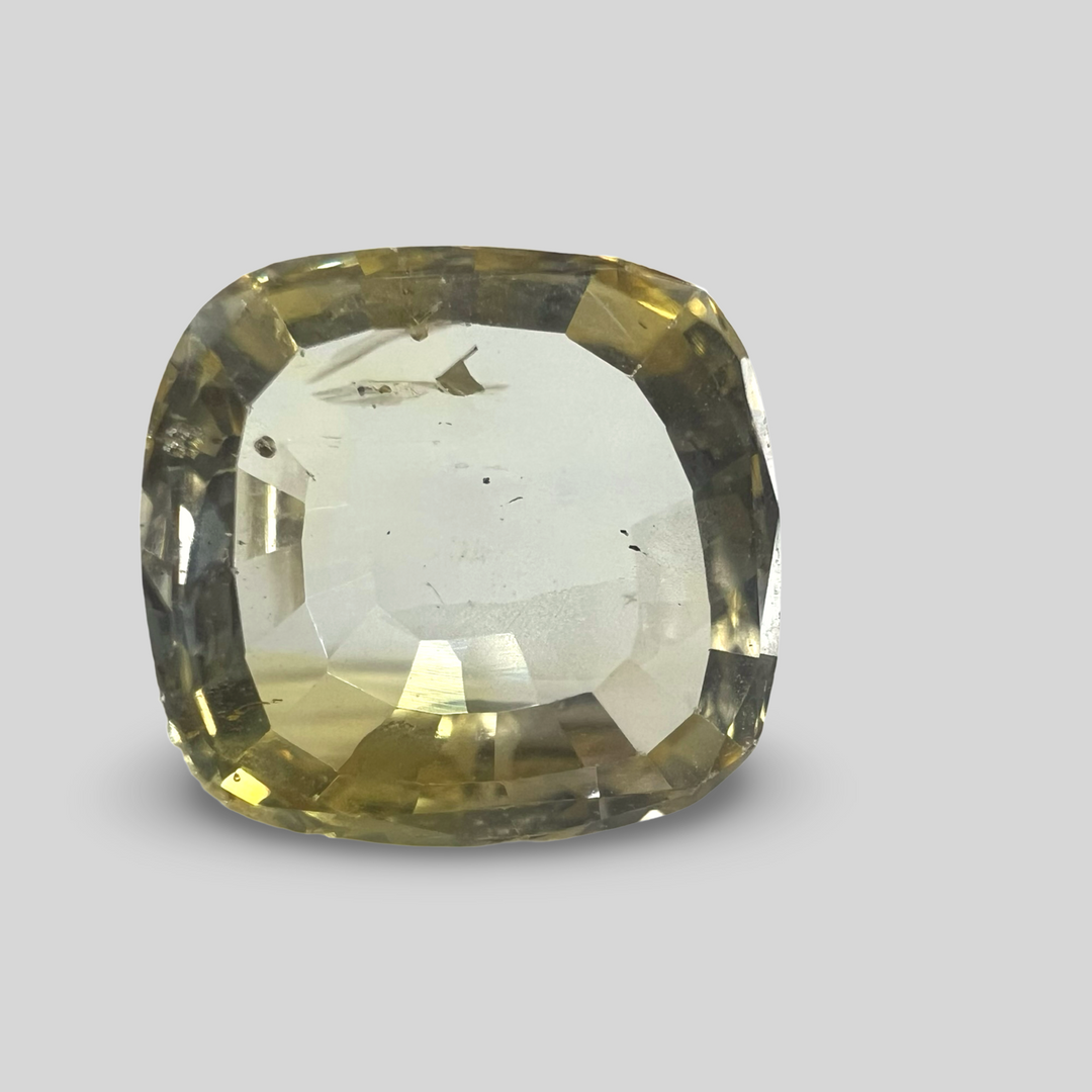 Natural Yellow Sapphire (Pukhraj) 4.76cts (17/195)