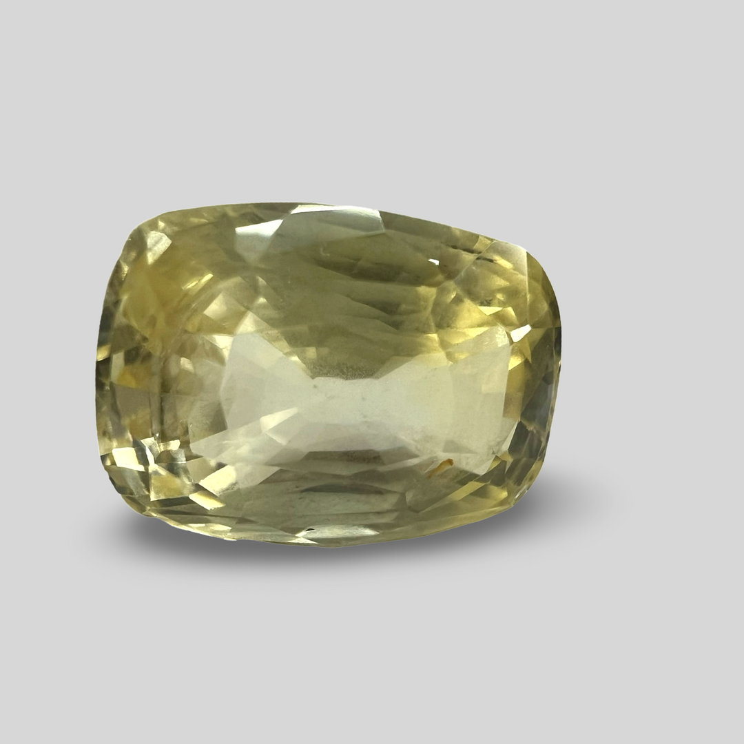 Natural Yellow Sapphire (Pukhraj) 4.81cts  (17/201