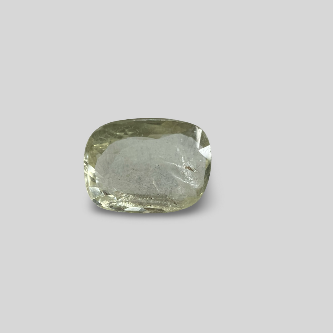 Natural Yellow Sapphire (Pukhraj) 4.38cts (30/350)